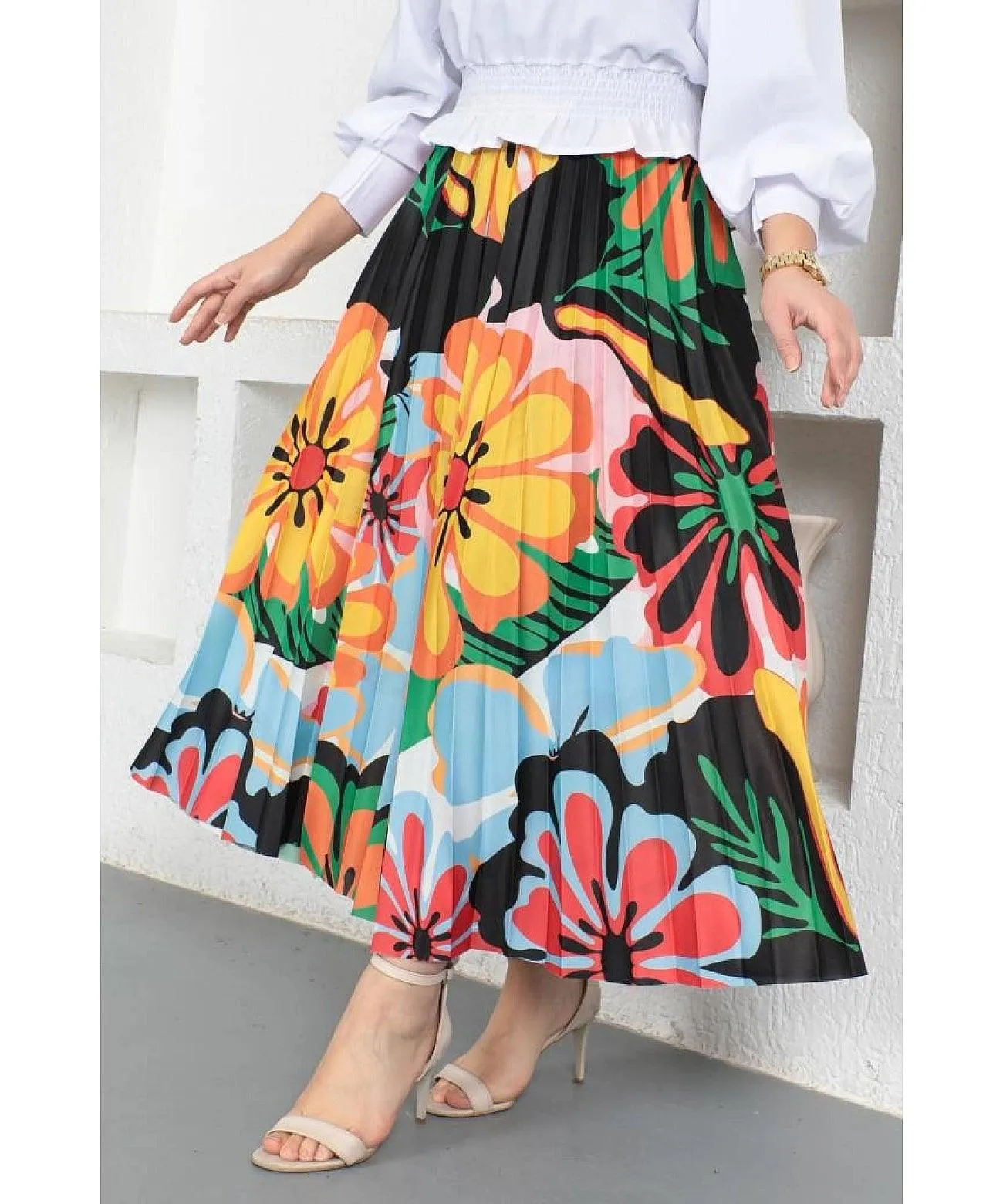 Pleated Long Maxi Skirt with Floral Pattern